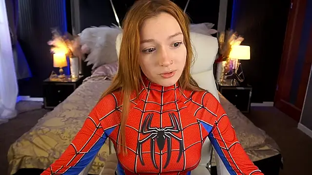 FoxyMayy online show from July 29, 2026, 1:21 pm