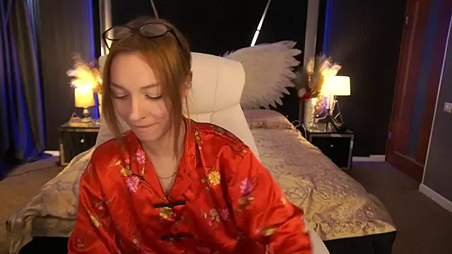 FoxyMayy online show from August 2, 2026, 1:31 pm