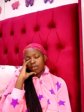 BlackberriesXxx online show from March 15, 2026, 9:33 pm