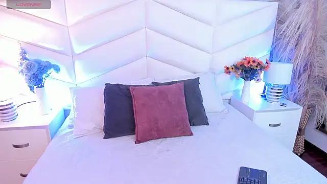 Adara  carter  online show from January 14, 2026, 6:06 am