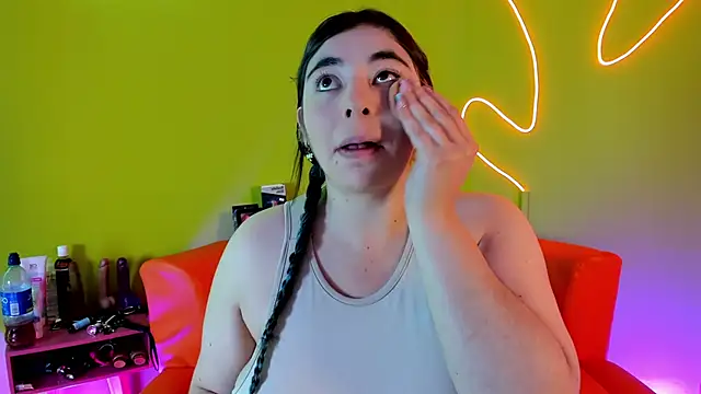 Bagiolett online show from October 10, 2025, 2:18 pm