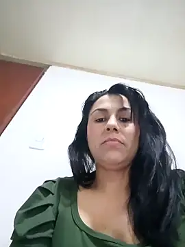 Snapshot of vanessa-titisM chatting on November 8, 2025, 3:10 am vanessa-titisM online show from November 8, 2025, 3:10 am