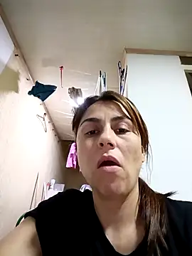 vanessa-titisM online show from March 29, 2026, 2:13 am