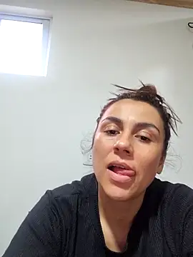 Snapshot of vanessa-titisM chatting on April 13, 2026, 10:25 pm vanessa-titisM online show from April 13, 2026, 10:25 pm