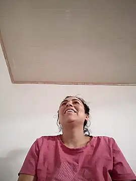 Snapshot of vanessa-titisM chatting on October 25, 2025, 4:51 pm vanessa-titisM online show from October 25, 2025, 4:51 pm