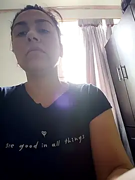 Snapshot of vanessa-titisM chatting on December 2, 2025, 3:47 pm vanessa-titisM online show from December 2, 2025, 3:47 pm