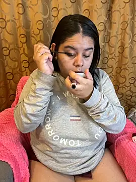 Snapshot of Anabelle_00_ chatting on November 6, 2025, 3:10 am Anabelle 00 online show from November 6, 2025, 3:10 am