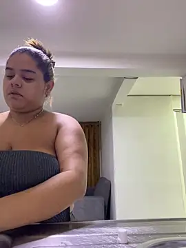 Anabelle 00  online show from May 17, 2026, 3:17 am