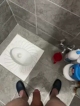 Snapshot of LAZ3R1 chatting on October 11, 2025, 9:49 pm LAZ3R1 online show from October 11, 2025, 9:49 pm