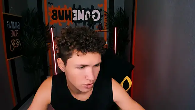 Snapshot of JonnyDarka chatting on October 17, 2025, 10:39 am JonnyDarka online show from October 17, 2025, 10:39 am