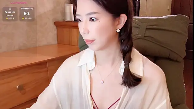 Snapshot of miss-lin chatting on April 15, 2026, 2:10 pm miss-lin online show from April 15, 2026, 2:10 pm