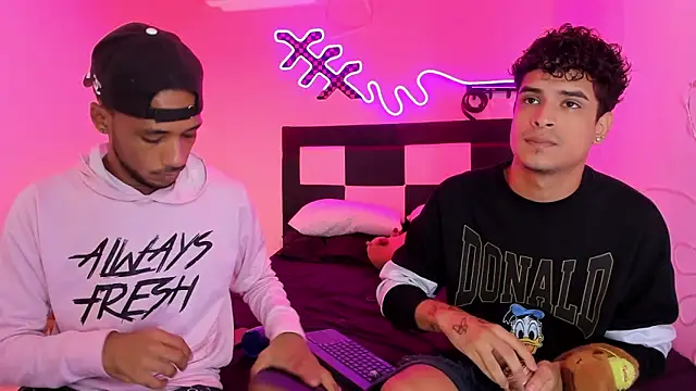 Lucky boys  X online show from October 19, 2025, 11:57 am