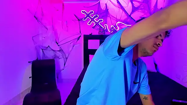 Lucky boys  X online show from November 3, 2025, 12:20 pm