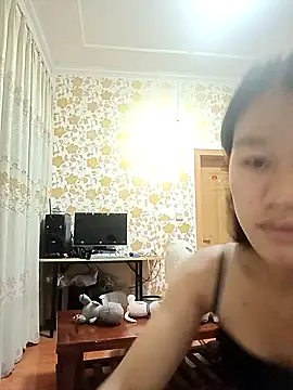 Snapshot of luy-xinh02 chatting on September 16, 2025, 12:50 pm luy-xinh02 online show from September 16, 2025, 12:50 pm
