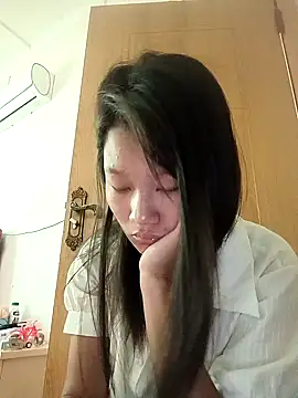 Snapshot of luy-xinh02 chatting on September 28, 2025, 7:04 am luy-xinh02 online show from September 28, 2025, 7:04 am