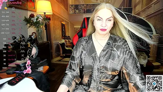 Snapshot of Nina_Devillle chatting on March 11, 2026, 11:10 pm Nina Devillle online show from March 11, 2026, 11:10 pm