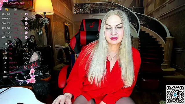 Snapshot of Nina_Devillle chatting on March 15, 2026, 2:40 am Nina Devillle online show from March 15, 2026, 2:40 am