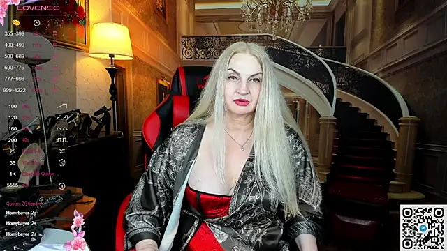Snapshot of Nina_Devillle chatting on June 11, 2026, 12:32 am Nina Devillle online show from June 11, 2026, 12:32 am