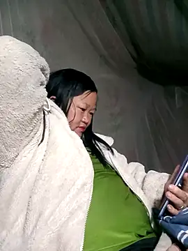 Snapshot of riso-00 chatting on February 10, 2026, 1:54 pm riso-00 online show from February 10, 2026, 1:54 pm