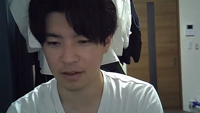 aokunvvv online show from September 16, 2025, 4:41 pm