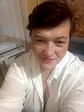 Snapshot of Caramellove8877 chatting on December 3, 2025, 5:52 am Caramellove8877 online show from December 3, 2025, 5:52 am