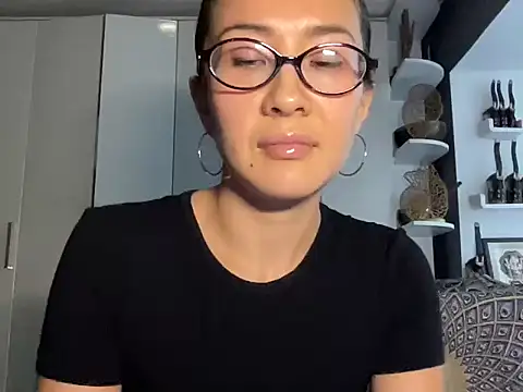 Kivoora online show from July 22, 2026, 11:23 am