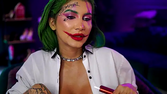 YuliaDesirevska online show from October 31, 2025, 8:16 pm