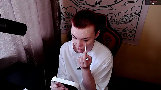 Snapshot of KrisNeal chatting on February 13, 2026, 9:09 am KrisNeal online show from February 13, 2026, 9:09 am