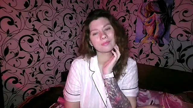 YourEmilie online show from March 12, 2026, 9:41 pm