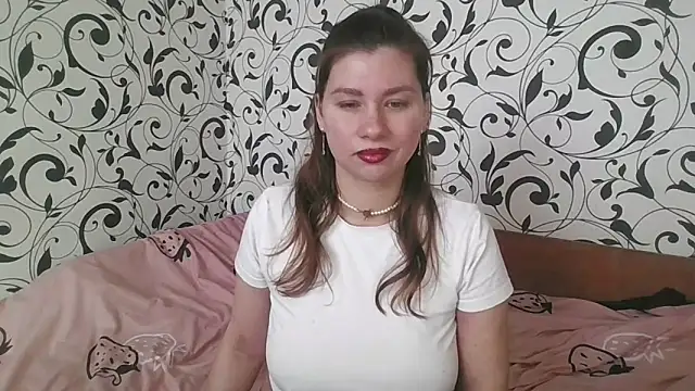 YourEmilie online show from February 5, 2026, 10:11 am