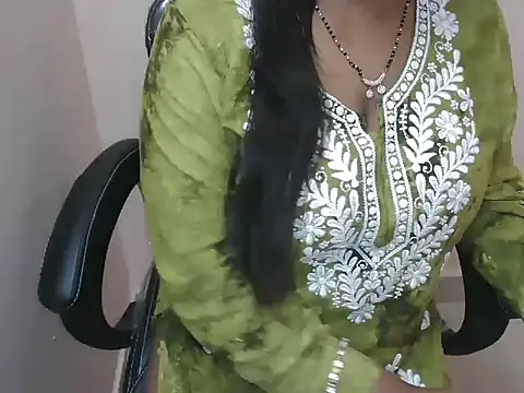 bold naina online show from October 19, 2025, 4:04 am