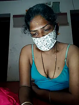 Snapshot of Tamil_Kavitha chatting on October 16, 2025, 7:11 pm Tamil Kavitha online show from October 16, 2025, 7:11 pm