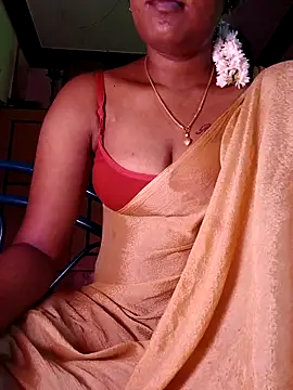 Snapshot of Tamil_Kavitha chatting on May 11, 2026, 5:09 am Tamil Kavitha online show from May 11, 2026, 5:09 am