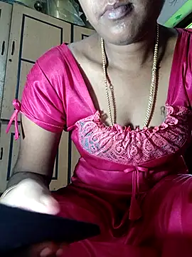 Snapshot of Tamil_Kavitha chatting on October 13, 2025, 6:48 am Tamil Kavitha online show from October 13, 2025, 6:48 am