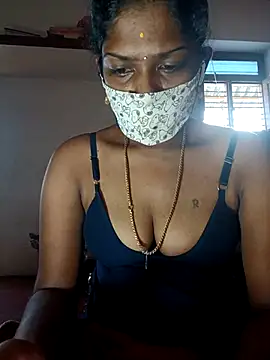 Snapshot of Tamil_Kavitha chatting on November 23, 2025, 8:24 am Tamil Kavitha online show from November 23, 2025, 8:24 am