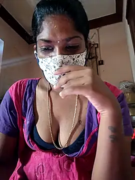 Snapshot of Tamil_Kavitha chatting on December 4, 2025, 6:01 am Tamil Kavitha online show from December 4, 2025, 6:01 am