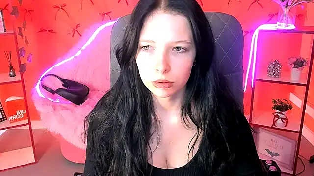 JulsMumi online show from October 7, 2025, 2:07 pm