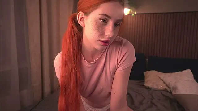 pinkmagokiss online show from December 16, 2025, 2:32 pm