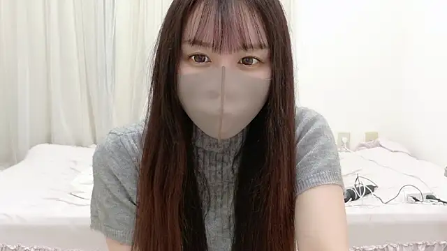  Mia land  online show from May 8, 2026, 1:48 pm