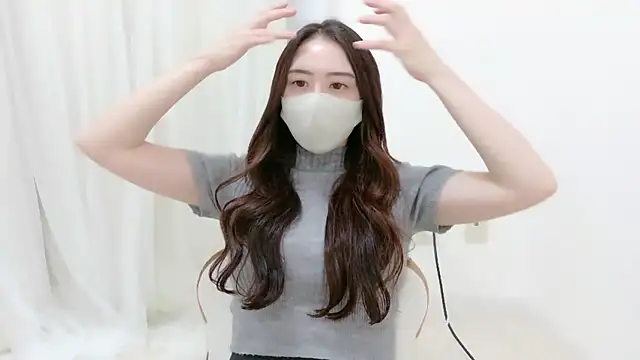 Snapshot of _Mia_land_ chatting on October 25, 2025, 1:12 pm Mia land online show from October 25, 2025, 1:12 pm