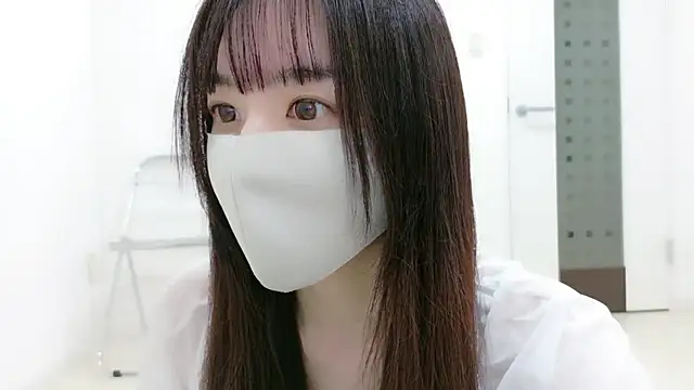 Snapshot of _Mia_land_ chatting on December 1, 2025, 1:23 pm Mia land online show from December 1, 2025, 1:23 pm