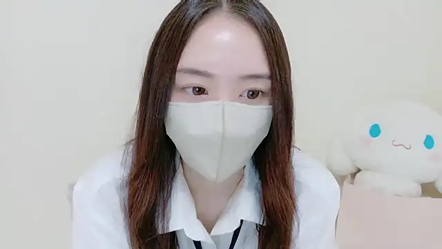 Snapshot of _Mia_land_ chatting on October 19, 2025, 1:03 pm Mia land online show from October 19, 2025, 1:03 pm