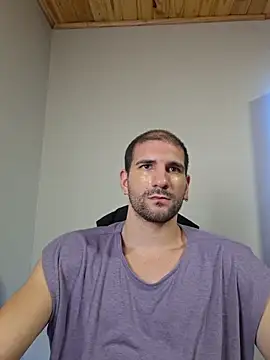 Snapshot of ObeyLust chatting on February 17, 2026, 10:18 pm ObeyLust online show from February 17, 2026, 10:18 pm