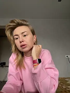 MartaLuna  online show from October 21, 2025, 9:09 am