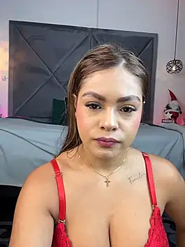 MayaMoanXXX online show from December 18, 2025, 1:15 pm