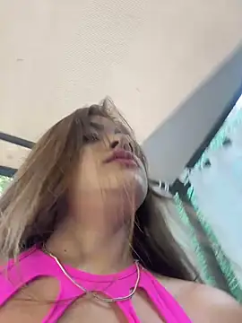 Snapshot of MayaMoanXXX chatting on December 2, 2025, 1:13 pm MayaMoanXXX online show from December 2, 2025, 1:13 pm