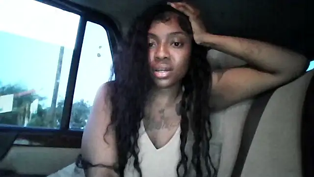 Cocochanel4567 online show from May 20, 2026, 3:03 am