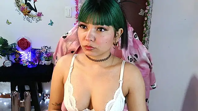 Snapshot of Maron_baez_18 chatting on June 4, 2026, 1:38 pm Maron baez 18 online show from June 4, 2026, 1:38 pm