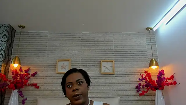 Snapshot of AliceVegga chatting on December 5, 2025, 2:43 am AliceVegga online show from December 5, 2025, 2:43 am