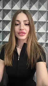 Elizabeth Tay online show from February 12, 2026, 9:58 pm